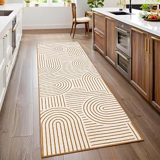 Geometric hallway runner