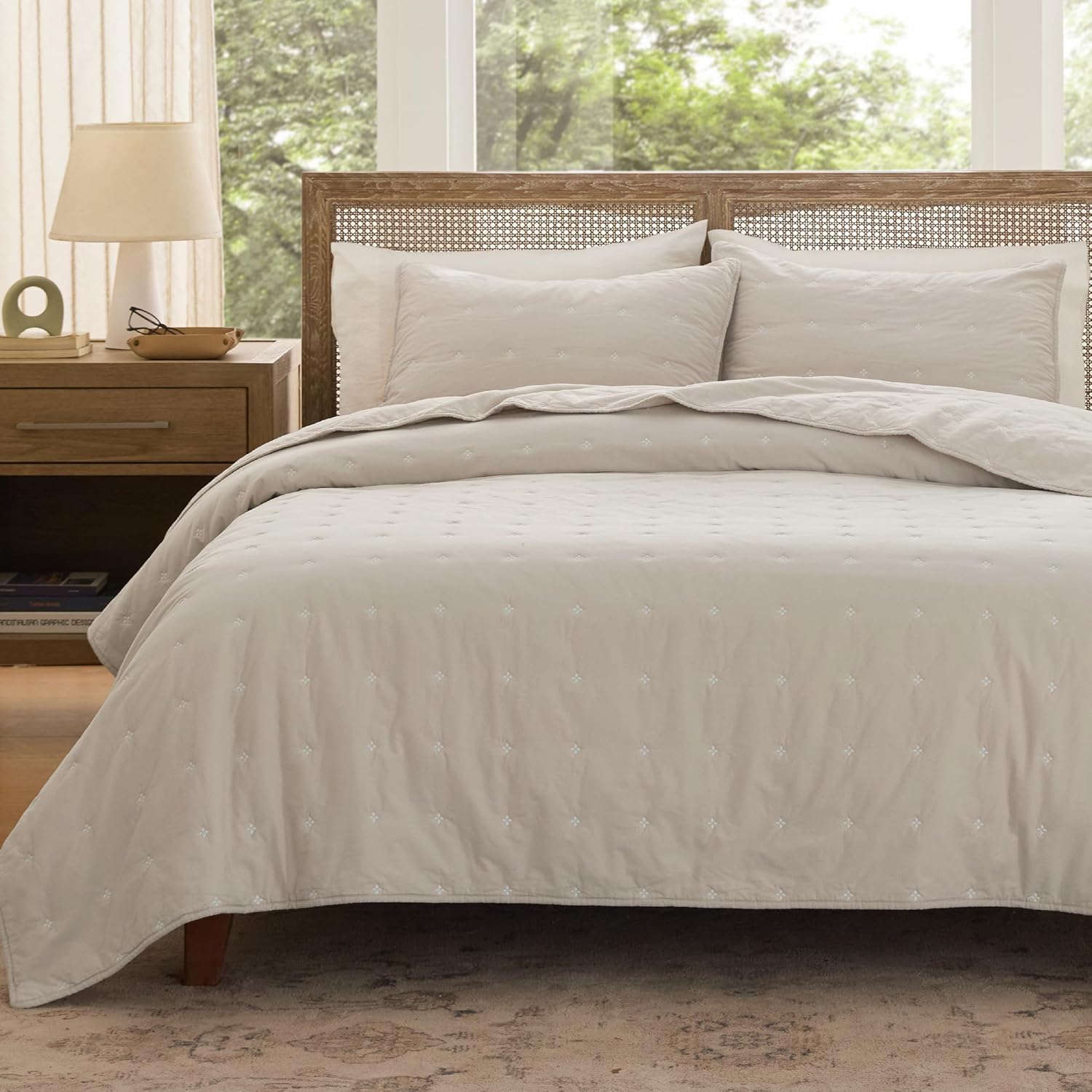 Bedsure 100% cotton quilt set in linen beige