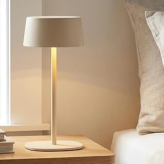 Minimal desk lamp